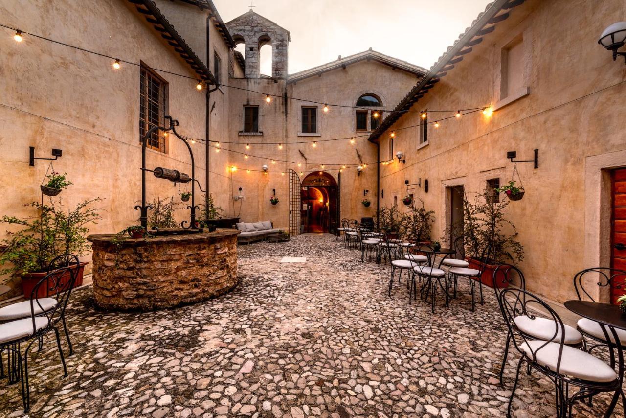 Ex Convento Santa Croce-Country Resort SantʼAnatolia di Narco Εξωτερικό φωτογραφία