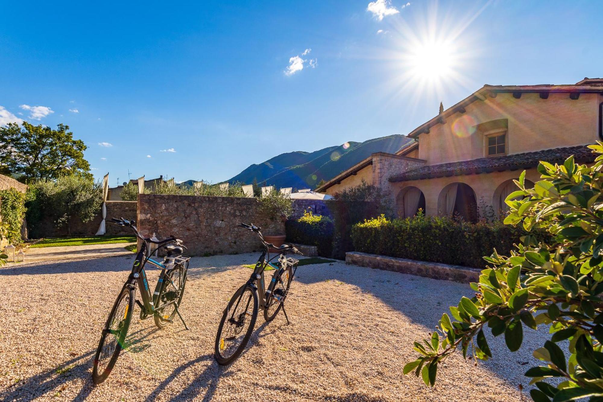 Ex Convento Santa Croce-Country Resort SantʼAnatolia di Narco Εξωτερικό φωτογραφία