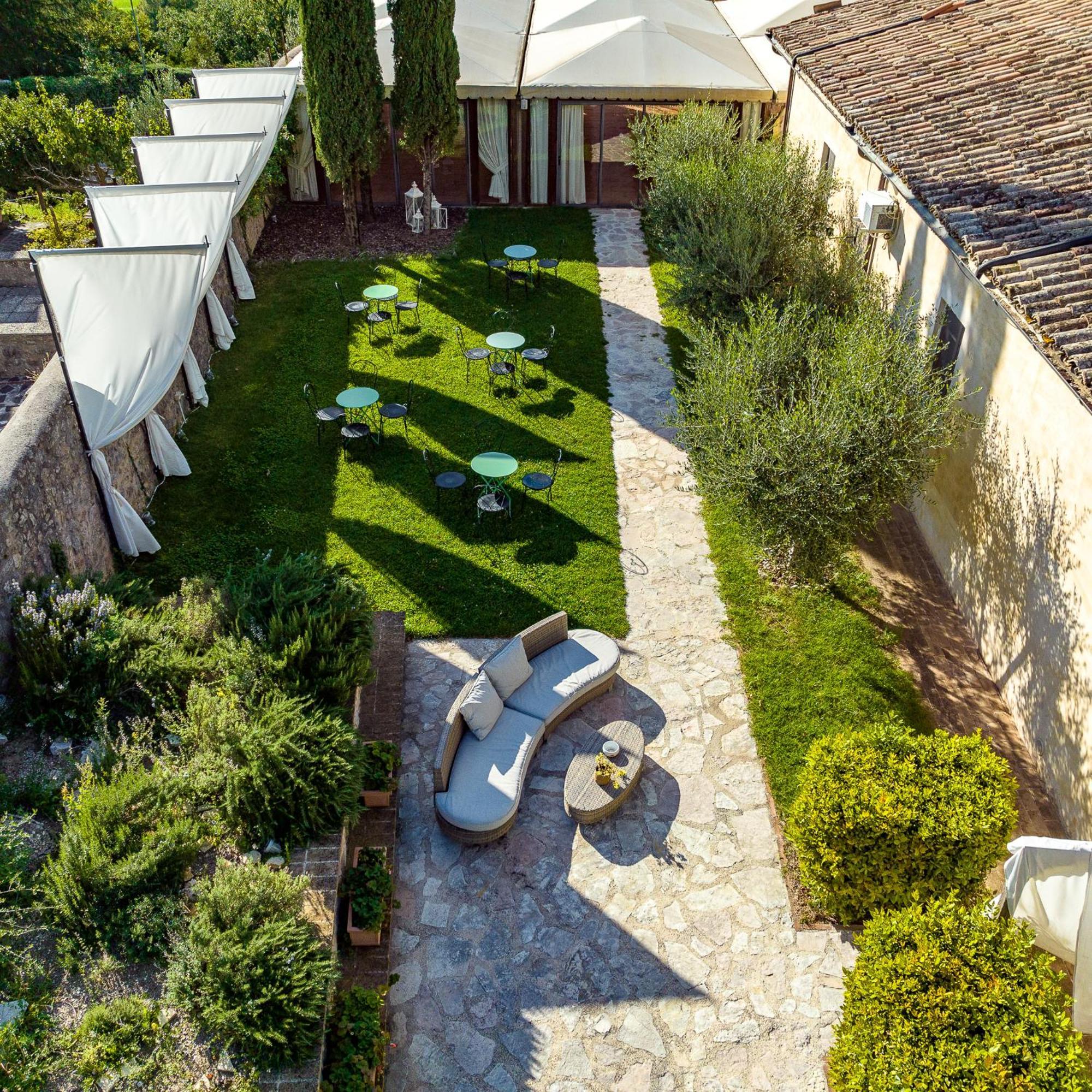 Ex Convento Santa Croce-Country Resort SantʼAnatolia di Narco Εξωτερικό φωτογραφία