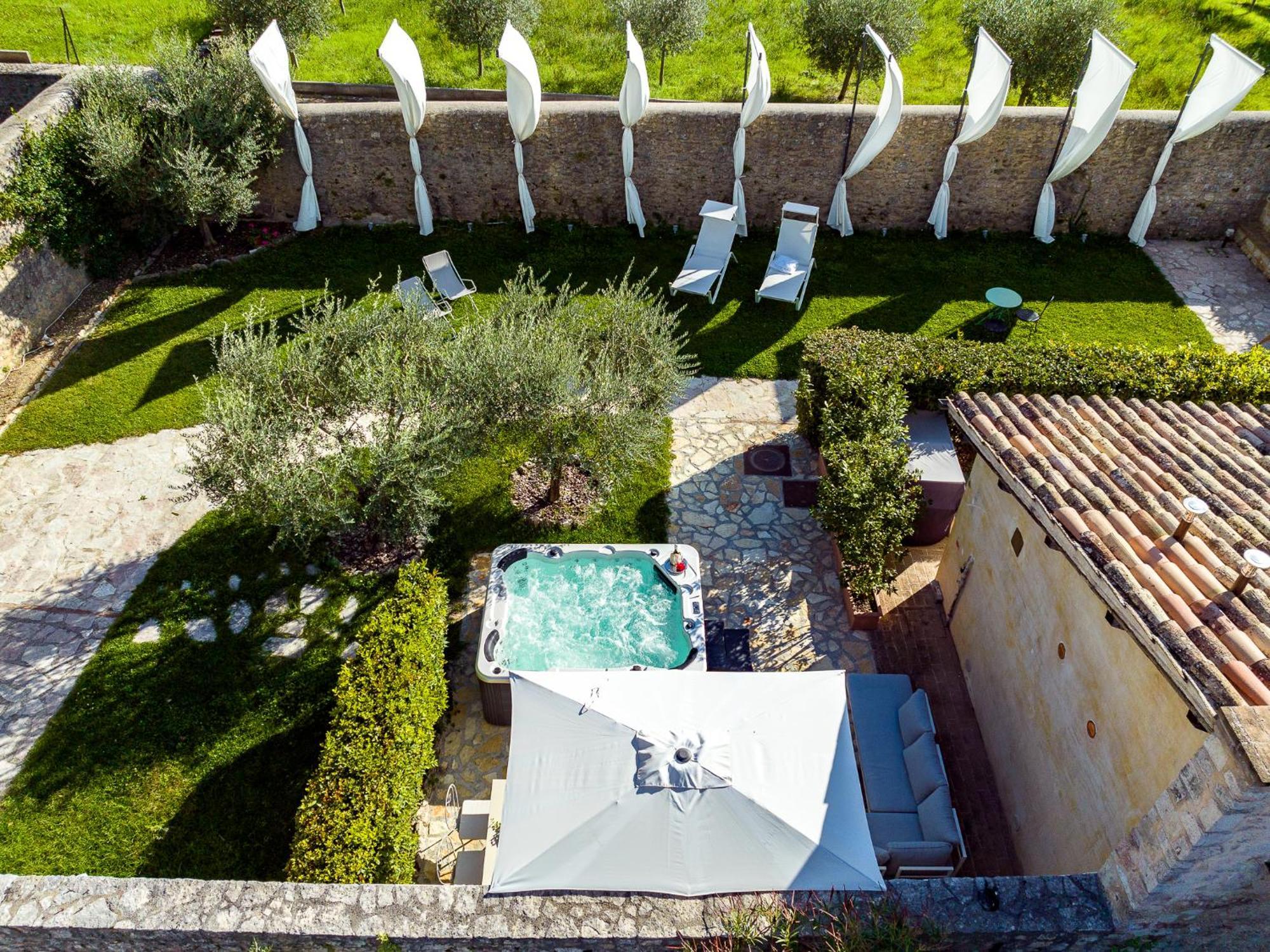 Ex Convento Santa Croce-Country Resort SantʼAnatolia di Narco Εξωτερικό φωτογραφία